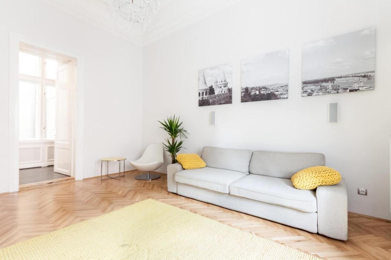 Bpr Sophisticated Astoria Suite With Balcony ブダペスト エクステリア 写真