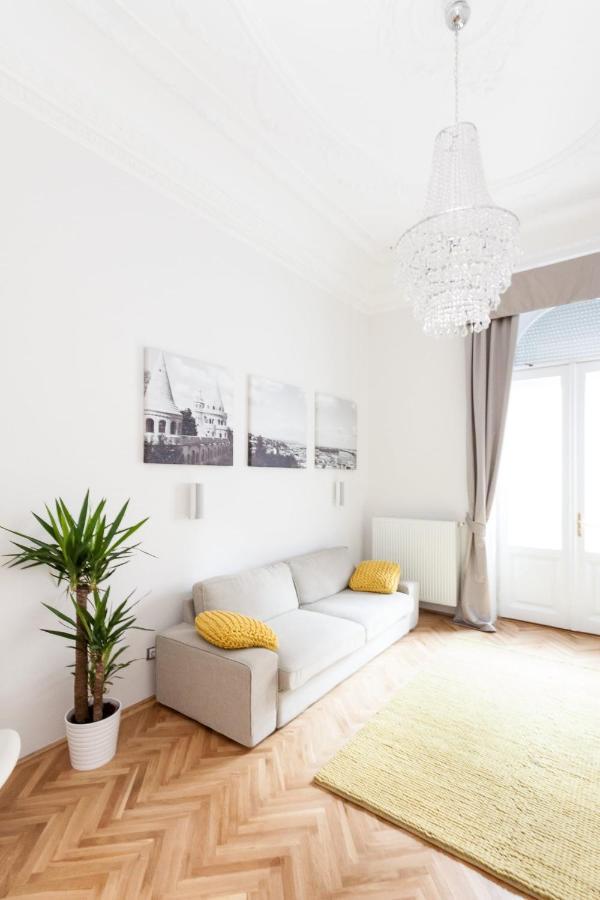 Bpr Sophisticated Astoria Suite With Balcony ブダペスト エクステリア 写真