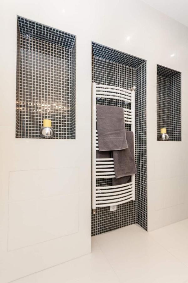 Bpr Sophisticated Astoria Suite With Balcony ブダペスト エクステリア 写真