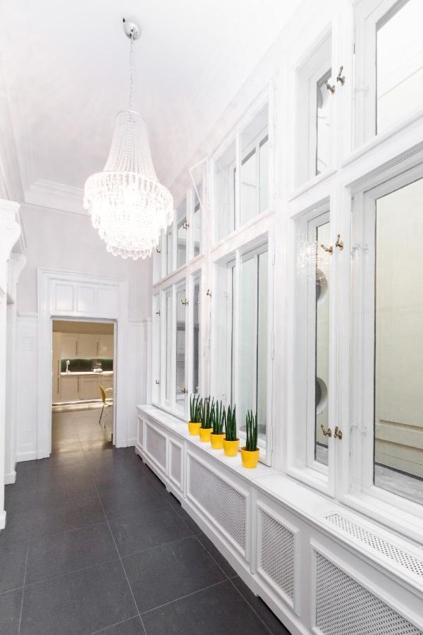Bpr Sophisticated Astoria Suite With Balcony ブダペスト エクステリア 写真